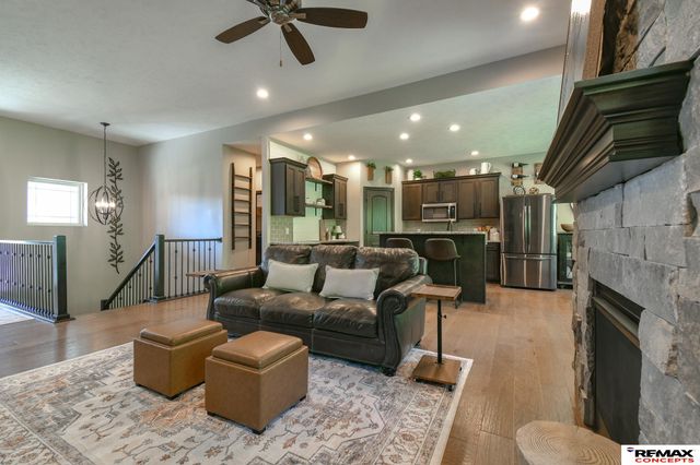 7535 S 77th Street, Lincoln, NE 68516