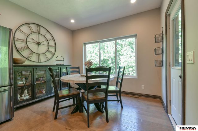7535 S 77th Street, Lincoln, NE 68516