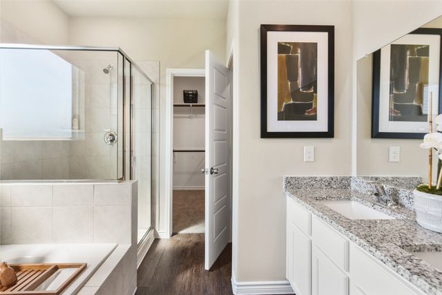 3142 Manchester Drive, Cleburne, TX 76033