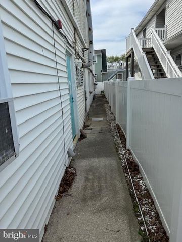 7806 Seaview Ave Apt 4, Wildwood, NJ 08260