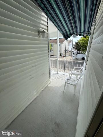 7806 Seaview Ave Apt 4, Wildwood, NJ 08260