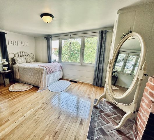 23230 Raymond, Chatsworth, CA 91311