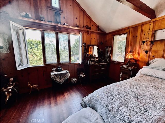 23230 Raymond, Chatsworth, CA 91311