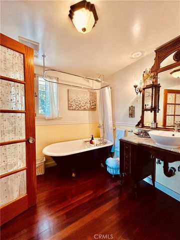 23230 Raymond, Chatsworth, CA 91311