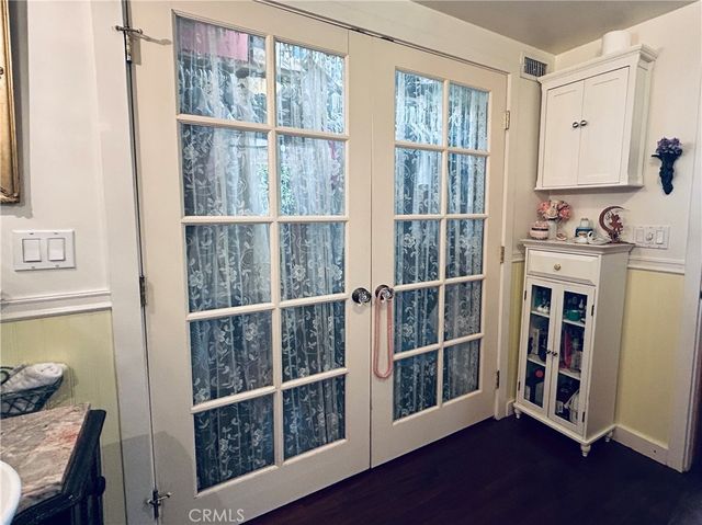 23230 Raymond, Chatsworth, CA 91311