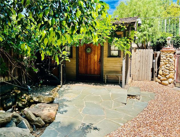 23230 Raymond, Chatsworth, CA 91311