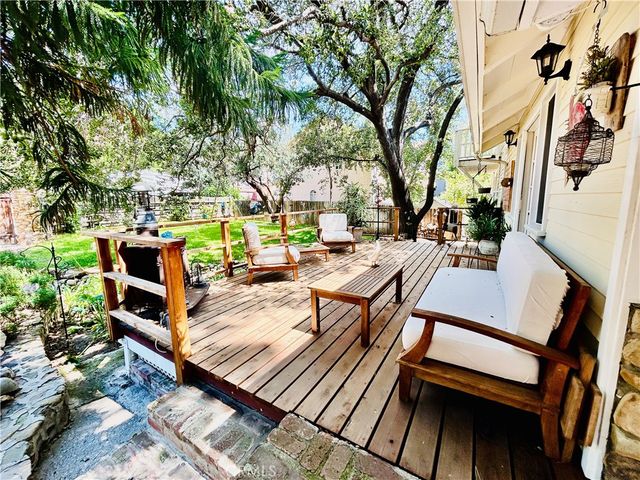 23230 Raymond, Chatsworth, CA 91311