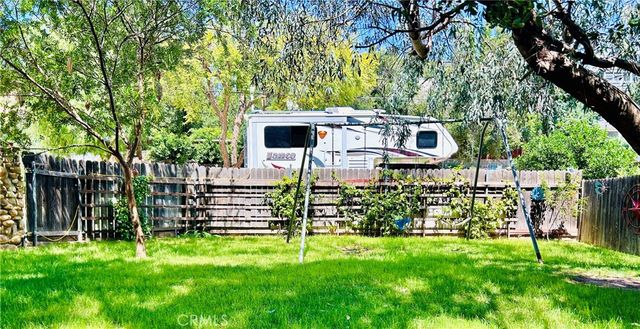 23230 Raymond, Chatsworth, CA 91311