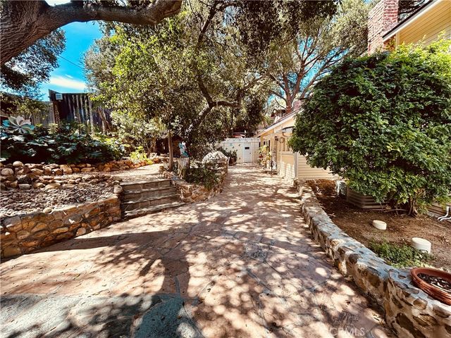 23230 Raymond, Chatsworth, CA 91311