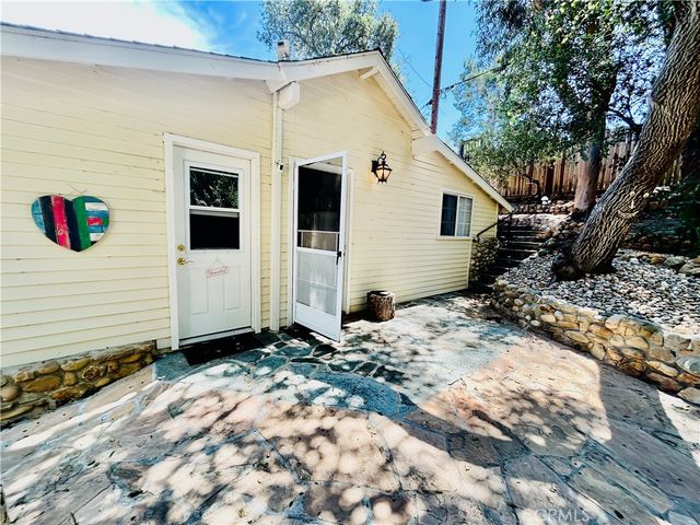 23230 Raymond, Chatsworth, CA 91311