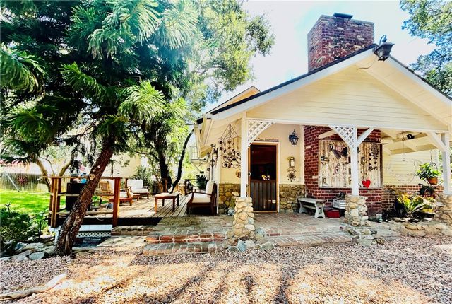 23230 Raymond, Chatsworth, CA 91311