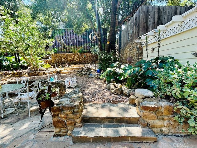 23230 Raymond, Chatsworth, CA 91311