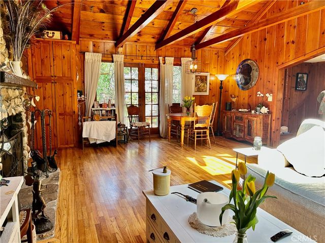 23230 Raymond, Chatsworth, CA 91311