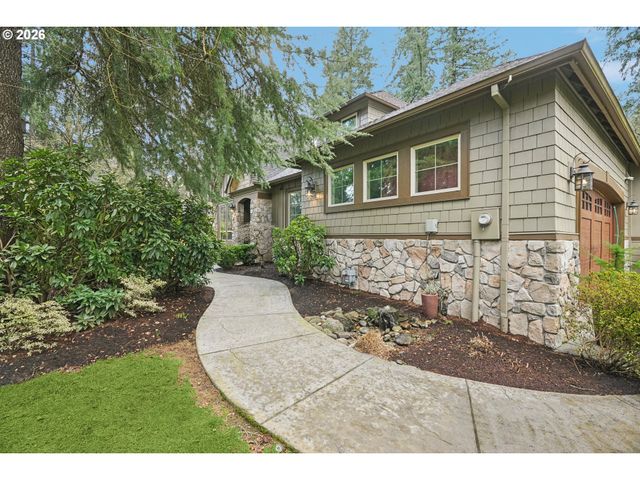 15915 WALUGA Dr, Lake Oswego, OR 97035