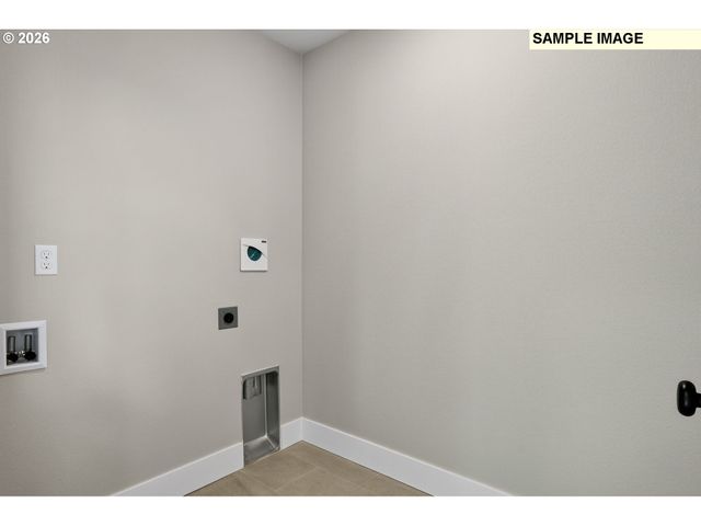 2002 E BADGER Way 1, La Center, WA 98629