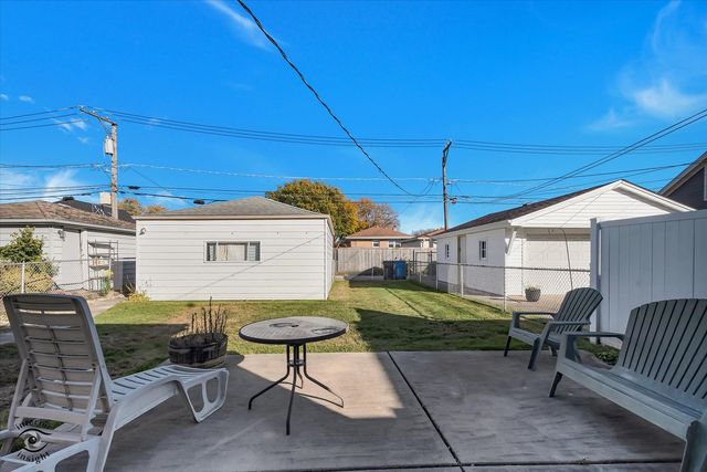 5819 S Mason Avenue, Chicago, IL 60638