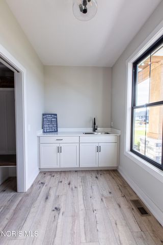 8513 Alyssa Way, Monclova, OH 43542