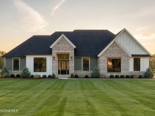 8513 Alyssa Way, Monclova, OH 43542