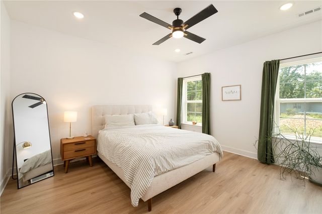 87 Leicester Drive, Bella Vista, AR 72714