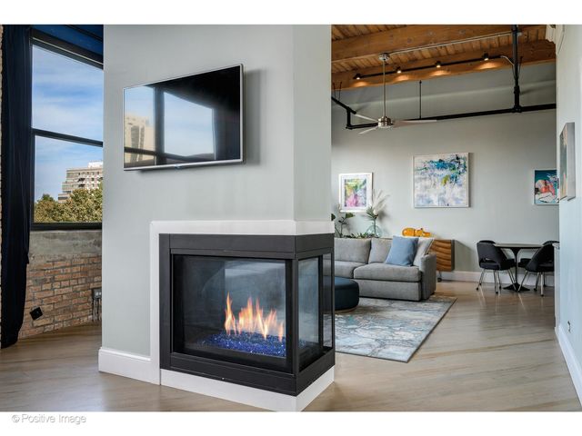 1601 S INDIANA Avenue 503, Chicago, IL 60616