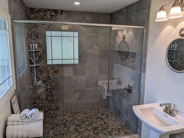 934 CLICKS LN, New Market, VA 22844