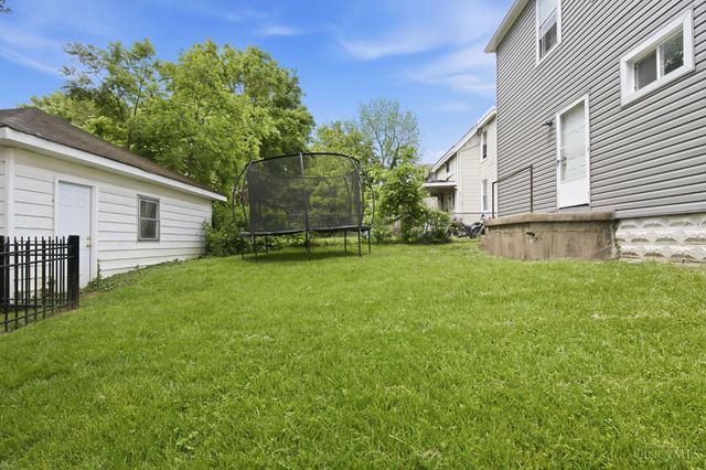 6125 Clephane Avenue, Cincinnati, OH 45227