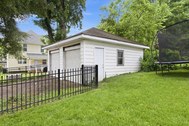 6125 Clephane Avenue, Cincinnati, OH 45227
