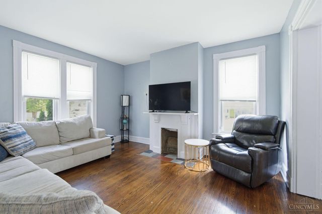 6125 Clephane Avenue, Cincinnati, OH 45227