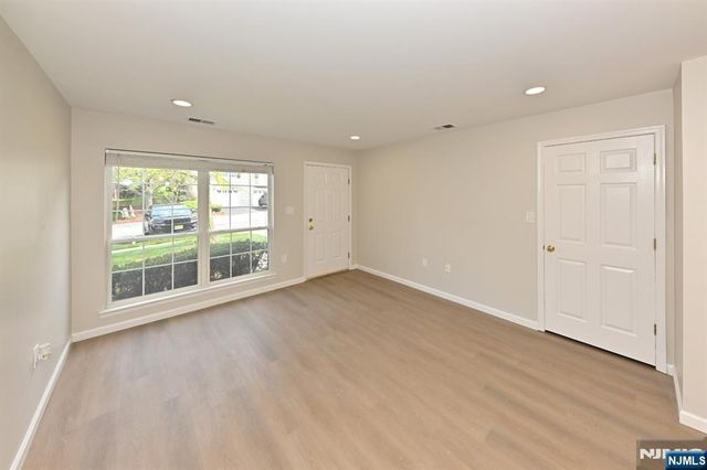 1142 Stafford Street, Mahwah, NJ 07430