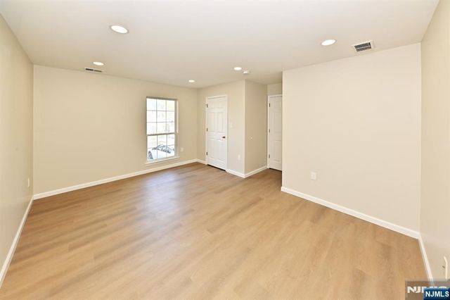 1142 Stafford Street, Mahwah, NJ 07430