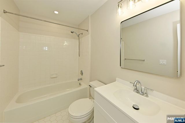 1142 Stafford Street, Mahwah, NJ 07430