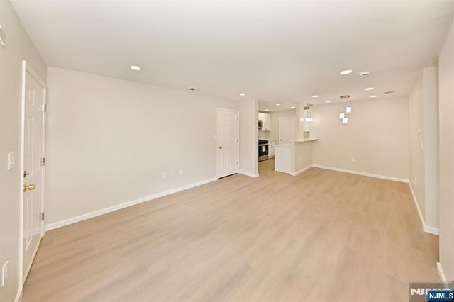 1142 Stafford Street, Mahwah, NJ 07430