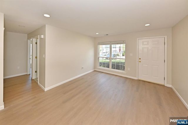 1142 Stafford Street, Mahwah, NJ 07430