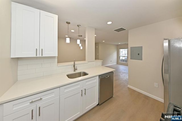 1142 Stafford Street, Mahwah, NJ 07430