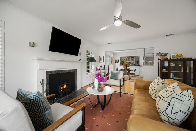 6133 Kenwood Avenue, Dallas, TX 75214
