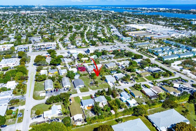1073 Florence Road, Lake Worth, FL 33462