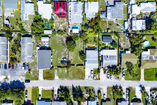 1073 Florence Road, Lake Worth, FL 33462