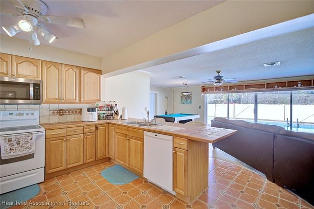 1614 Gramarcy Avenue, Sebring, FL 33875