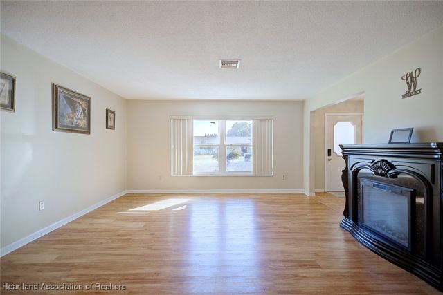 1614 Gramarcy Avenue, Sebring, FL 33875