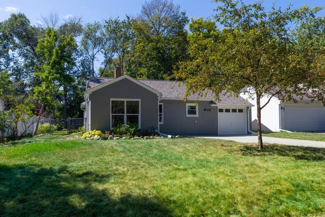 2910 Pennsylvania Avenue S, Saint Louis Park, MN 55426