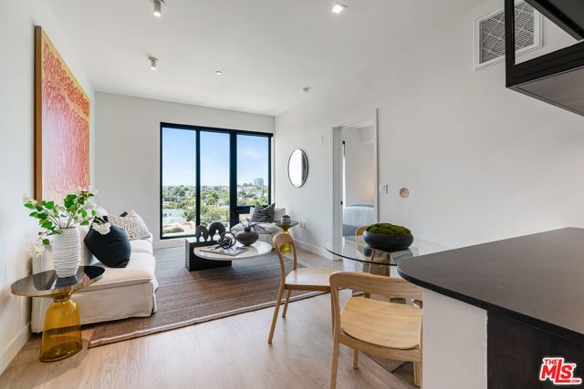 10700 Tabor Street PH24, Los Angeles, CA 90034