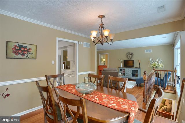 11 TYBURN CT, Lutherville Timonium, MD 21093