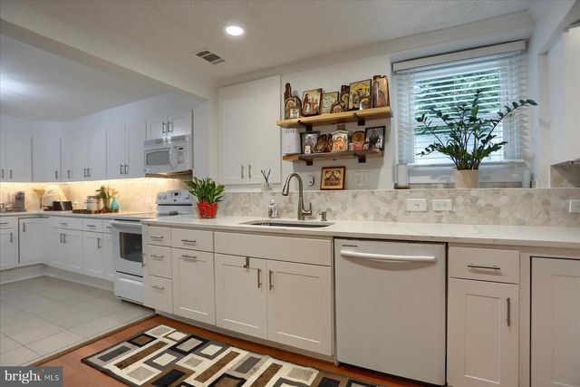 11 TYBURN CT, Lutherville Timonium, MD 21093