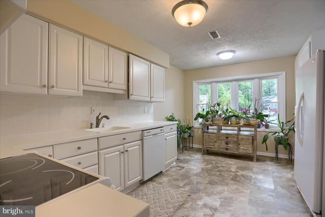 11 TYBURN CT, Lutherville Timonium, MD 21093