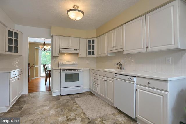 11 TYBURN CT, Lutherville Timonium, MD 21093