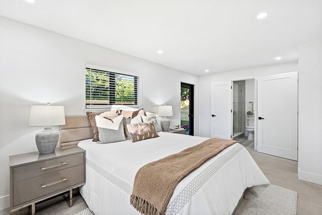 447 36th Street, West Palm Beach, FL 33407