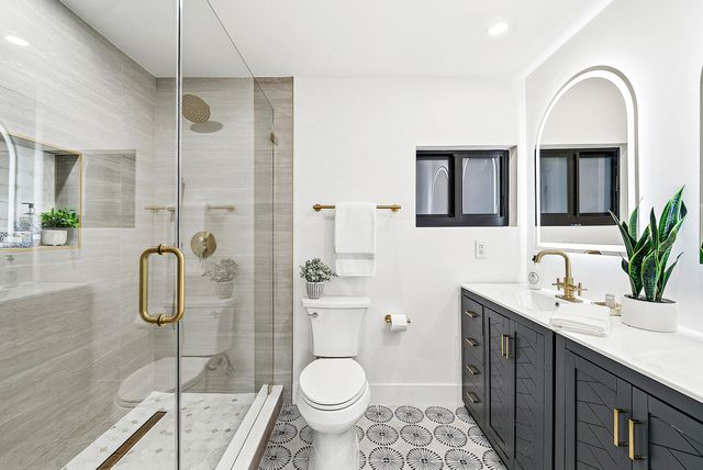 447 36th Street, West Palm Beach, FL 33407