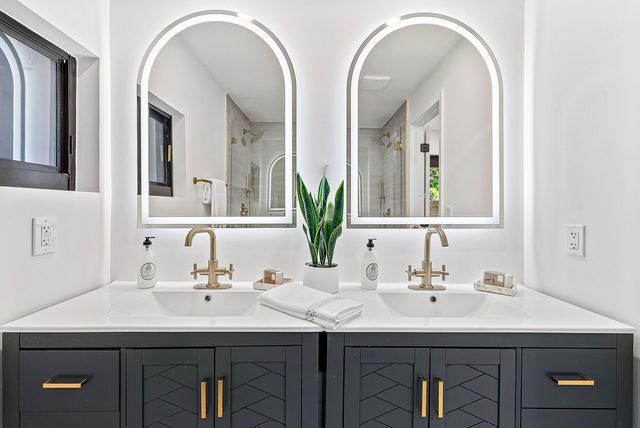 447 36th Street, West Palm Beach, FL 33407