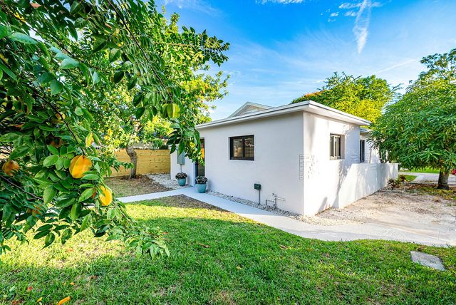 447 36th Street, West Palm Beach, FL 33407