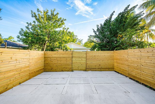 447 36th Street, West Palm Beach, FL 33407